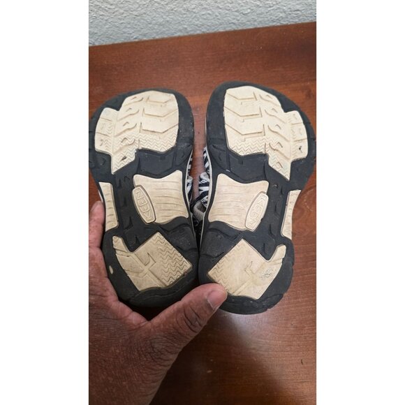 Keen Kids Newport H2 Zebra-Print Sandals Water-Friendly Adjustable Straps Size 2 - Picture 8 of 9